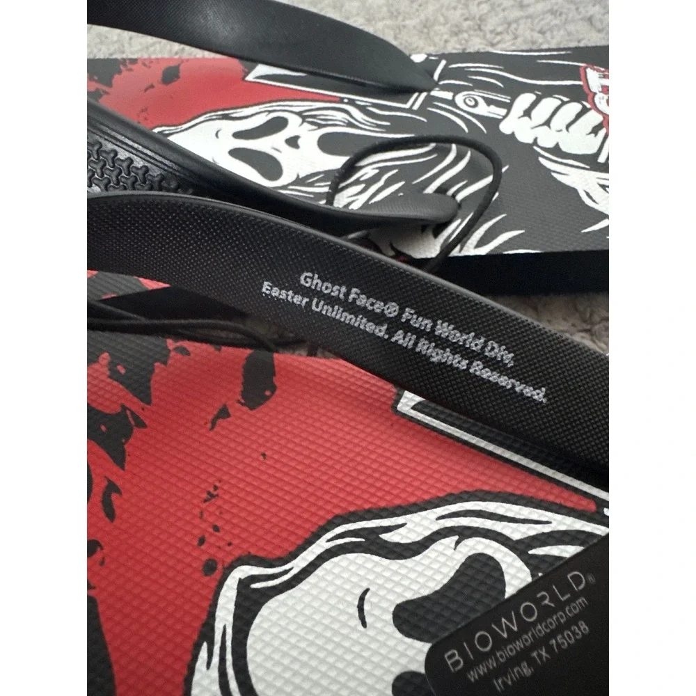 Bioworld Ghost Face Scream Horror Movie Flip Flops Mens Red Black Sandals NEW